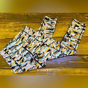 Lululemon Size 2 Cropped Leggings